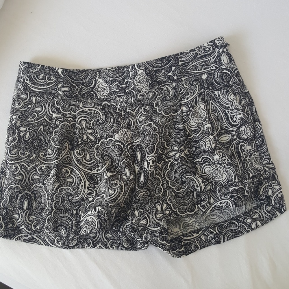 EXPRESS pleated dress shorts